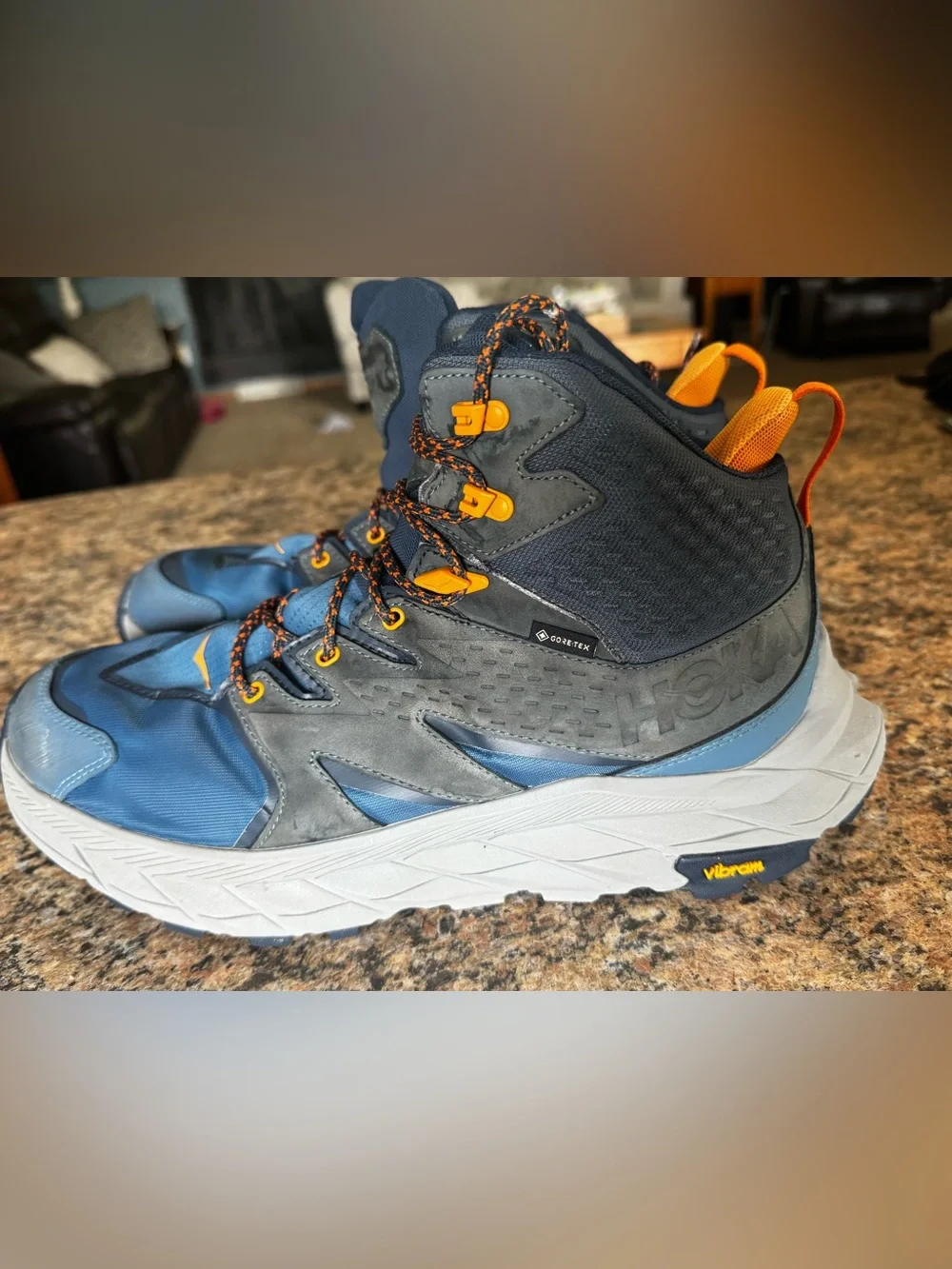 Sold  ONE ONE men's Anacapa 2 Mid GTX Gore-Tex Hiking Boots Shoes USA men’s 11 D